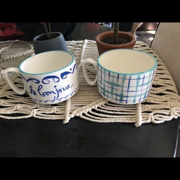 Set
of 2 Anthropologie mugs - Picture 2 of 2